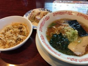 バーミヤンラーメン・半チャーハン餃子